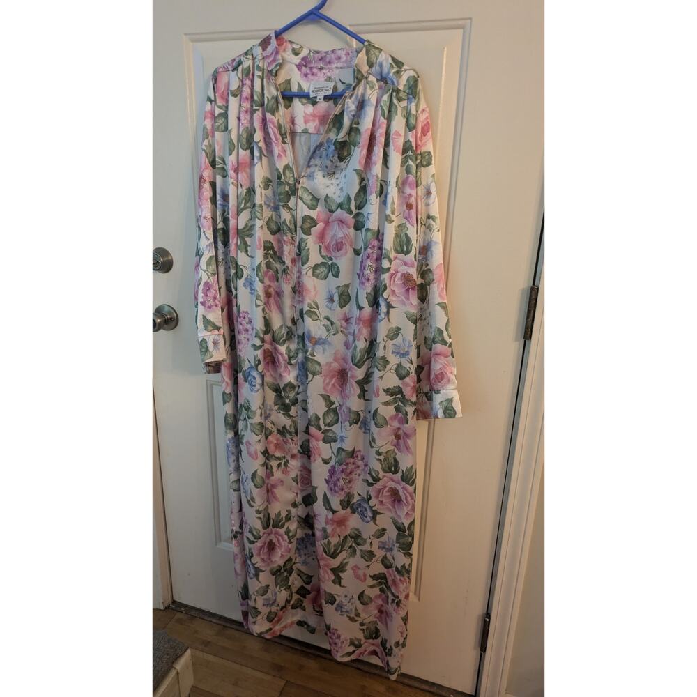 Vintage Brownstone New York Floral Silky Satiny Kaftan, Medium, Zipper, Pocket